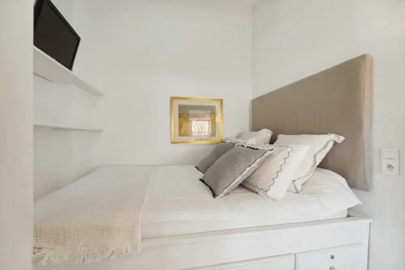 Charming Apartment - AC 2br- 4P - Saint-tropez — комфортный отель в Сент-Тропезе