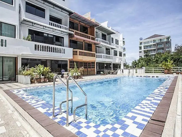 Цены на Pratumnak Point Villa - 3 Bedroom в Паттайе
