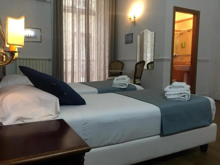Цены на Napolit'amo Hotel Principe в Неаполе