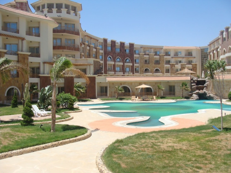 Royal Beach Serviced Apartments — отель в Хургаде, Египет