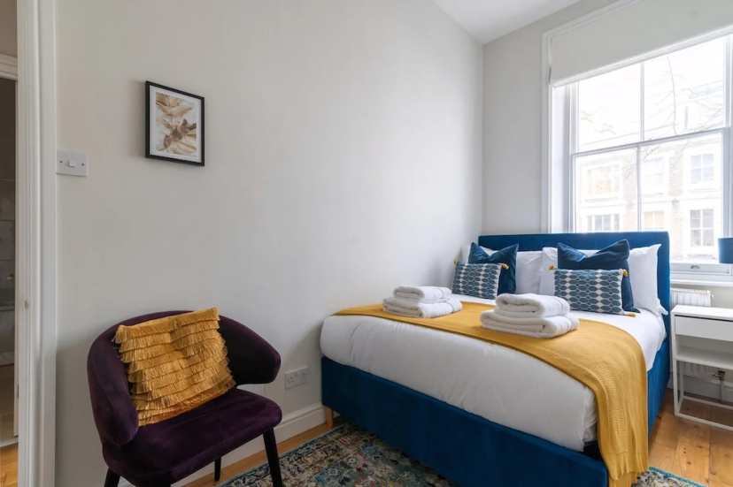 Fantastic Earls Court Flat — отель с удобствами в Лондоне