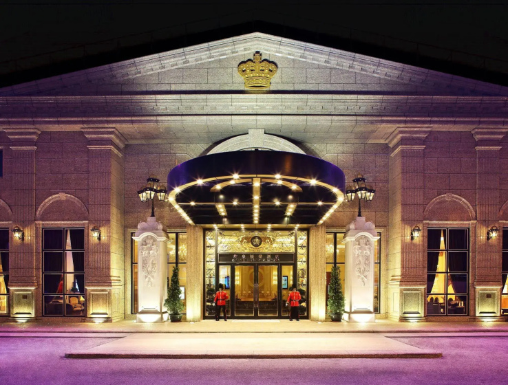 Grand Emperor Hotel — всё о проживании в Макао