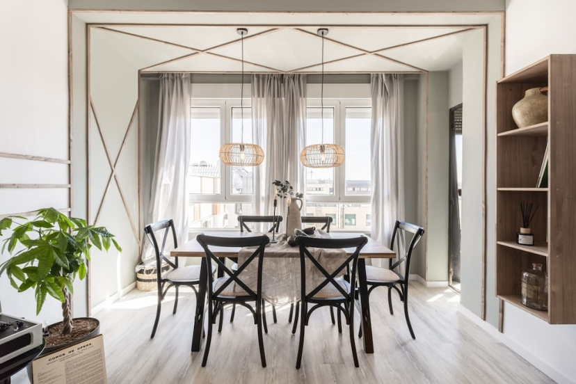 Ariege - 3 Bedrooms and Office in Trafalgar — комфортный отель в Мадриде