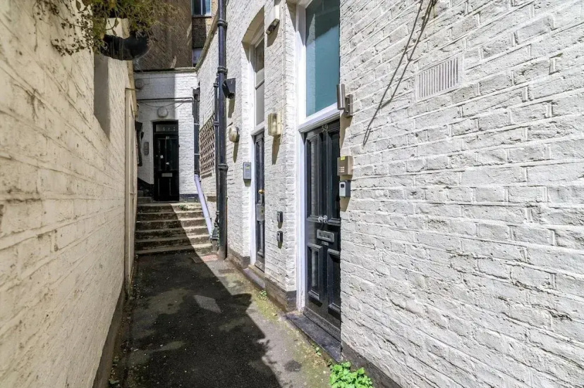 Gorgeous Hampstead Flat — отель с удобствами в Лондоне