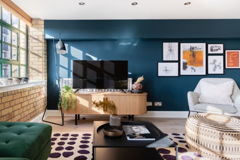 The Wapping Wharf - Modern & Bright 2BDR Flat on the Thames with Parking — забронировать отель в Лондоне