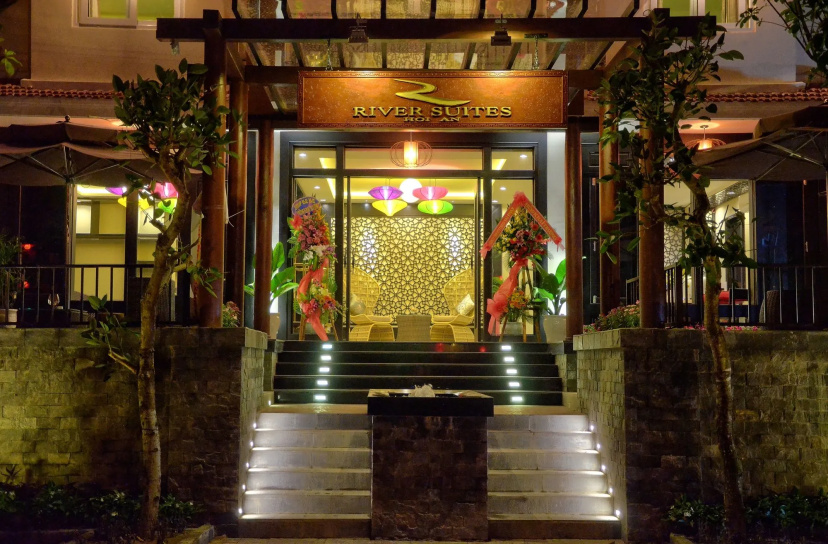 River Suites Hoi An Hotel — забронировать отель в Дананге