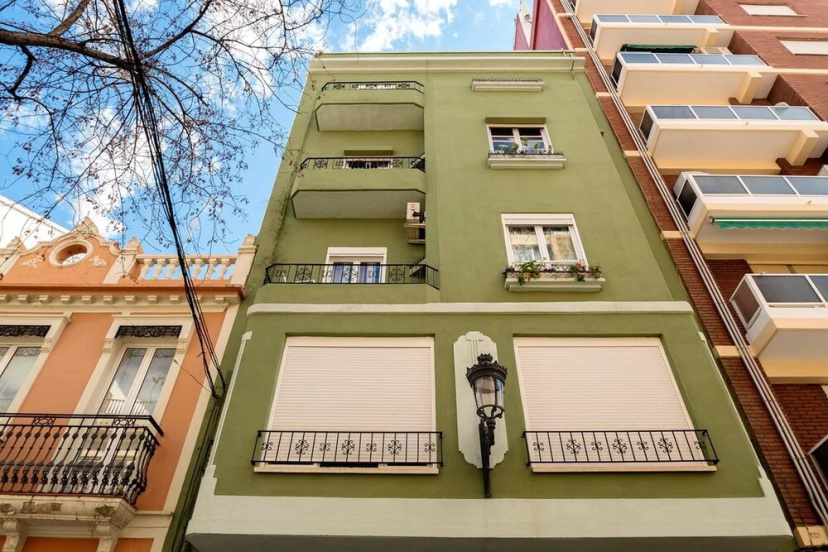 Apartment with 3 bedrooms in Valencia with WiFi 700 m from the beach — отзывы гостей и цены