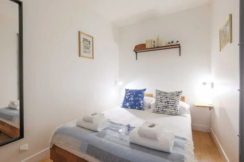Spacious Apartment - 2br/6p - Bastille — отель в Париже, Франция