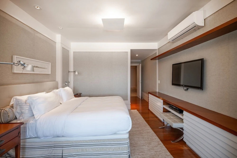 Copacabana – Av. Atlântica | 3 suítes, Vista Mar, 1 min praia de Copacabana - por Casapē Rio — отель с удобным расположением в Рио