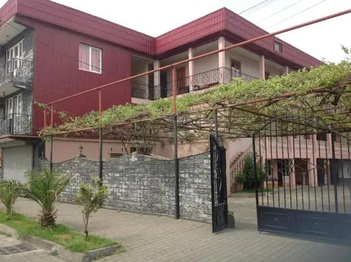 Guest House Kostava 38 — забронировать отель в Кобулети