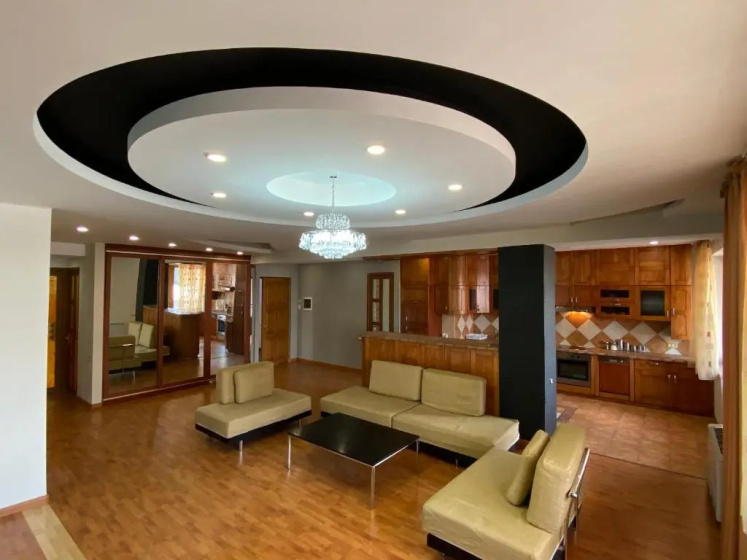 Northern Avenue, 2 bedrooms Luxury apartment HH624 — отель с удобным расположением в Ереван