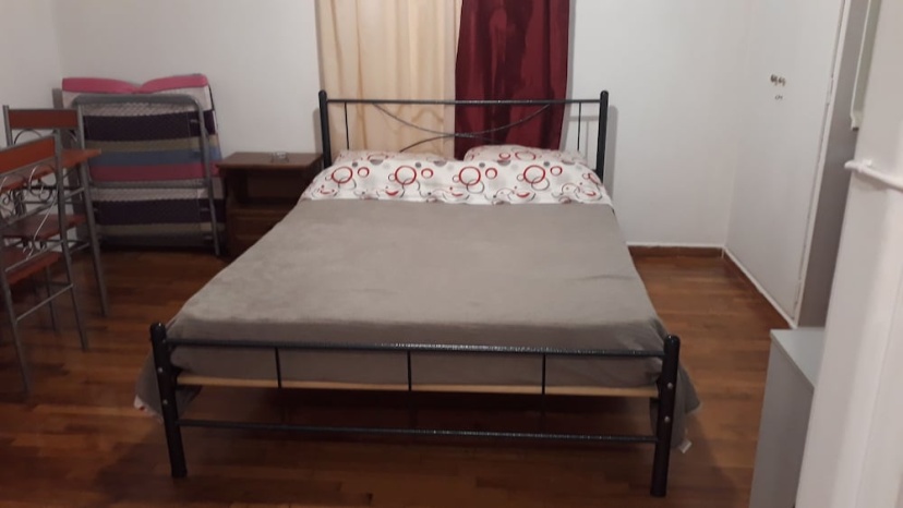 Beautiful 1-bed House in Athens — отель с удобствами в Афины