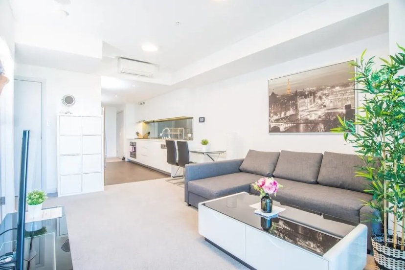 Цены на Minimalism Modern Apartment With Water View в Сиднее