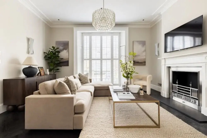 The St John's Wood Hideout - 5bdr Home With Garden — отель с удобствами в Лондоне