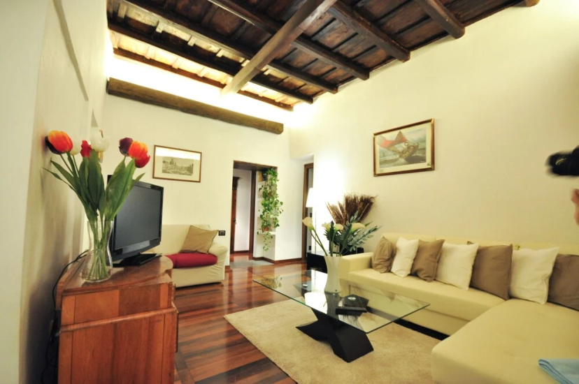 Holiday Apartment Rome - Spanish Steps — отель с удобствами в Риме