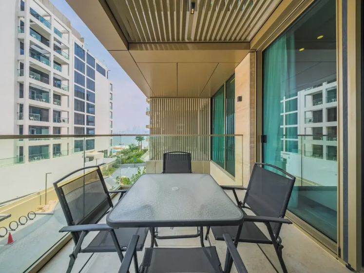 Ellington Beach House - Palm Jumeirah — забронировать отель в Дубае