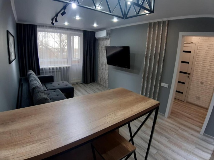 Цены на Apartment lux Tolstogo 90. Апартаменты люкс Толстого 90 в Павлодаре