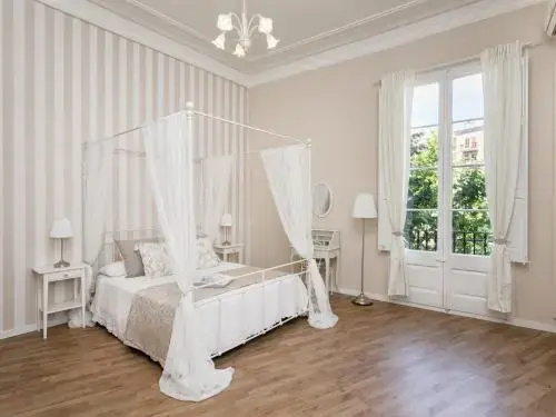 Цены на Lumine Sagrada Familia Apartments в Барселоне