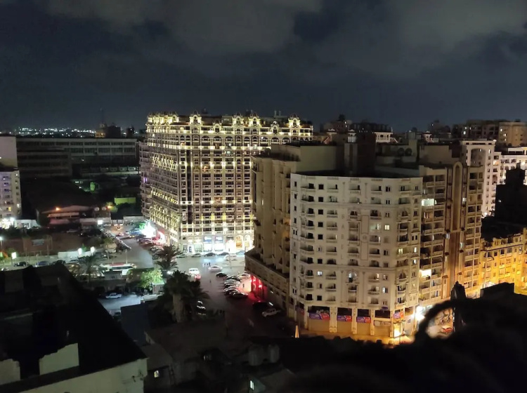 Charming 3-bedroom Apartment in Alexandria With City View — отель в Александрии, Египет