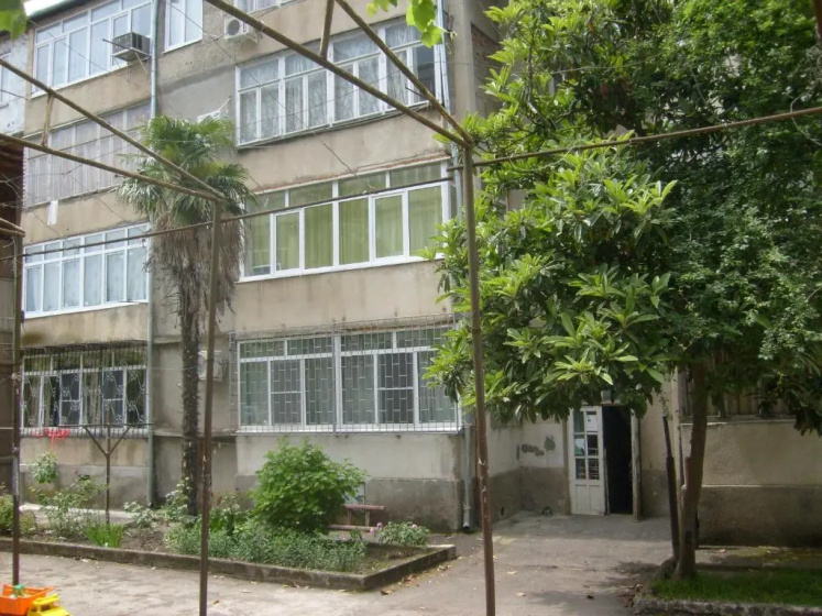 Цены на Gagra ulitsa Abazgaa d 35/6 kv 16 в Гагра