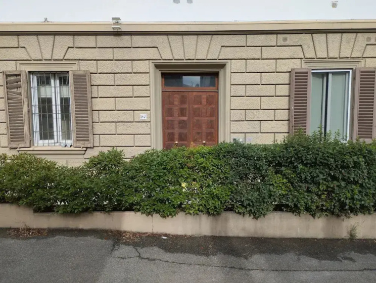 Цены на Mamo Florence - Mosse Bridge Apartment в Флоренции