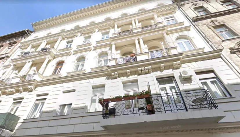 V57 Apartment Oktogon — забронировать отель в Будапеште