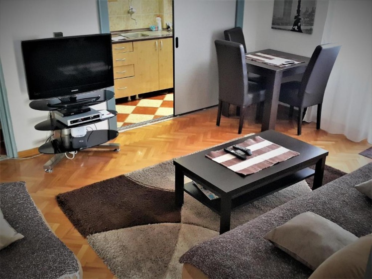 Centre Point Apartment — забронировать отель в Подгорице