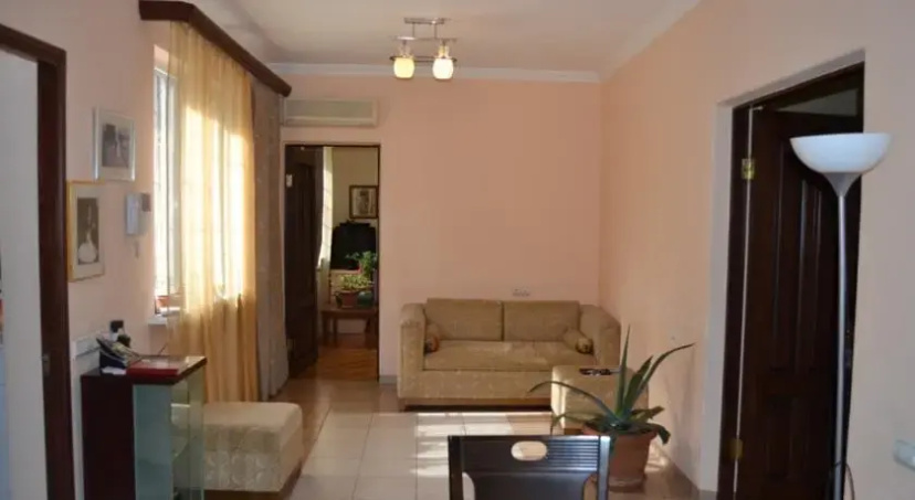 Цены на Downtown House в Ереван