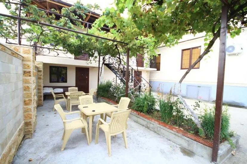 Guest House on Sosnalieva 46 — комфортный отель в Гудаута