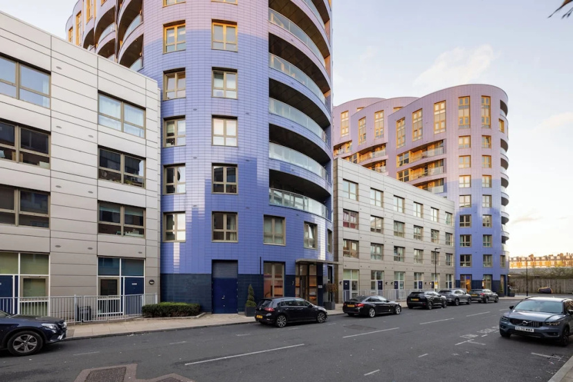 Contemporary Flat In Islington — отель с удобствами в Лондоне