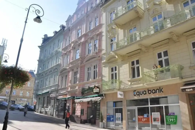Apartment No. 27 Zeyerova 3 — отель с удобствами в Карловых Варах