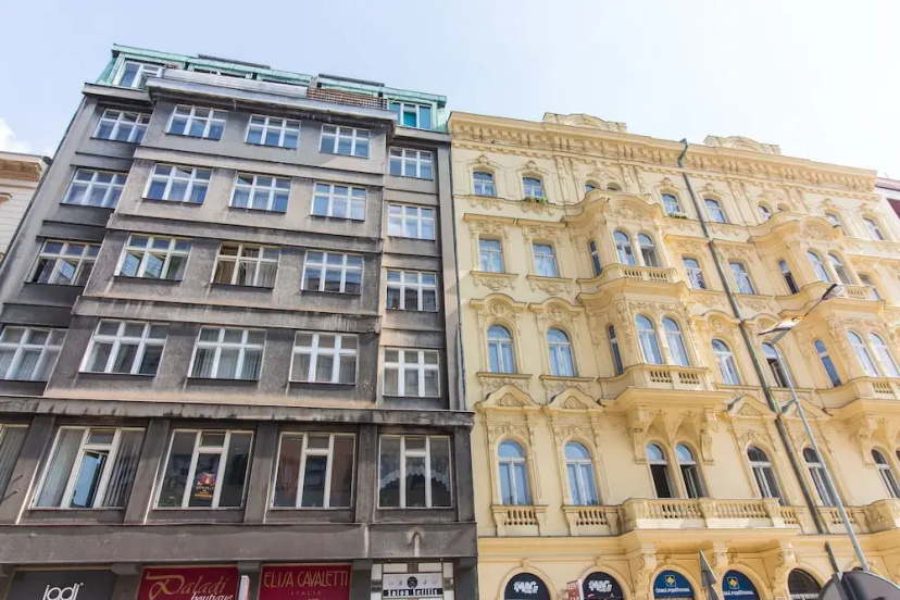 Цены на Rentero Wenceslas Square Apartment, Prague в Праге