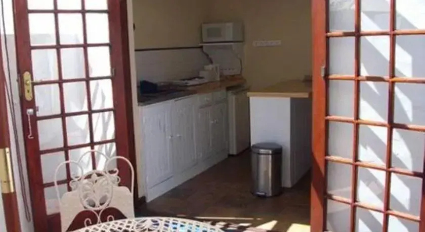 Rocky Beach Self Catering Lets — отель в Кейптауне, Южноафриканская Республика
