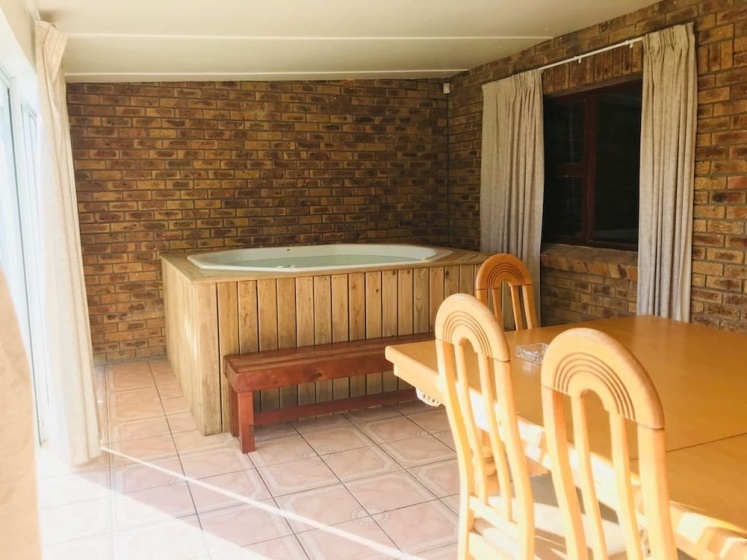 Sea Cottage Rentals — отель с удобным расположением в Кейптауне