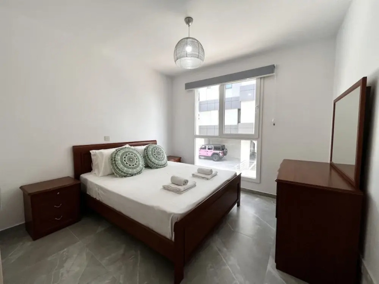 02 LIM - Stay Neo Coast Apartment — отель с удобным расположением в Лимассол