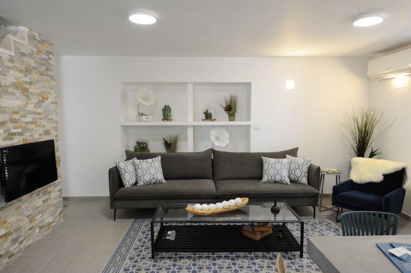 Sweet Inn Apartments - Yehoash Street — отель с удобствами в Иерусалим
