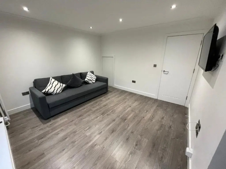 Цены на London West Ham Apartments в Лондоне