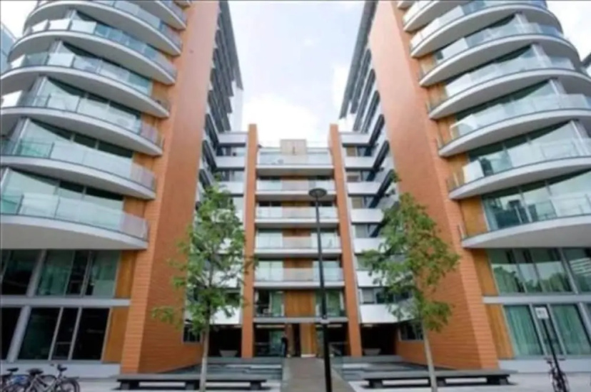 Modern 3 Bedroom Apartment in Paddington — комфортный отель в Лондоне