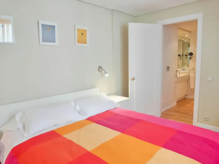 DFlat Escultor Madrid 608 Apartments — отель с удобствами в Мадриде