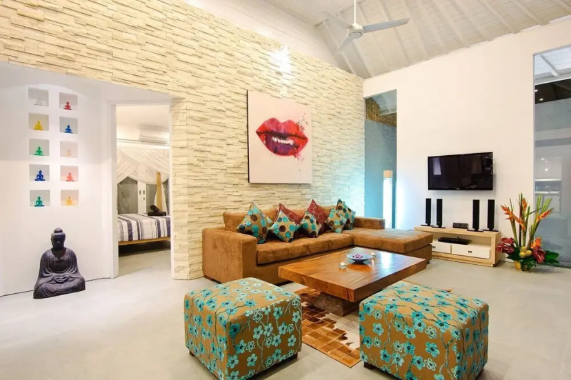 Villa Dheva Lush Poolside Living in Upscale Seminyak Sleeps 8 pax Light Bright Beautiful Villa in a Great Location Close to Eat Street 3 — отель в Кута, Индонезия
