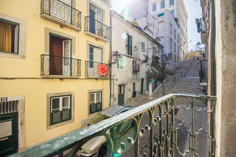 Bica Historical Tram Apartment 3 — отель в Лиссабоне, Португалия