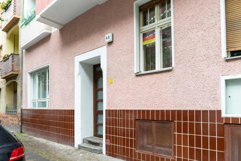 Cozy 2 room apartment next to Hermannstraße — отзывы гостей и цены