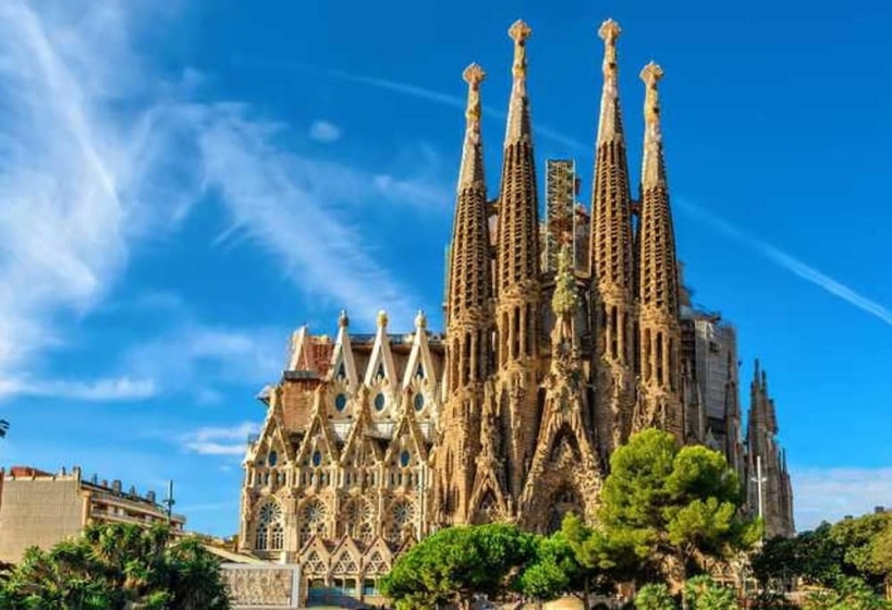 Apartment With 4 Bedrooms in Barcelona, With Wonderful City View, Balcony and Wifi — отель с удобным расположением в Барселоне