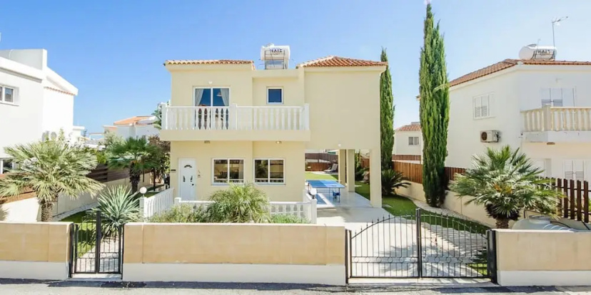 Rent Private Villa 040 — комфортный отель в Айя-Напа