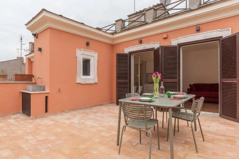 Apartment with Terrace in via del Pellegrino - FromHometoRome 4 — отель в Риме, Италия