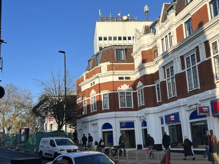 Entire Studio apartment - London — отель в Лондоне, Соединенное Королевство