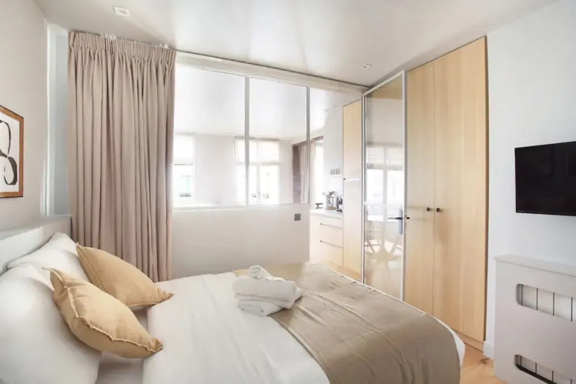 Цены на Sublime Apartment AC Paris Center в Париже