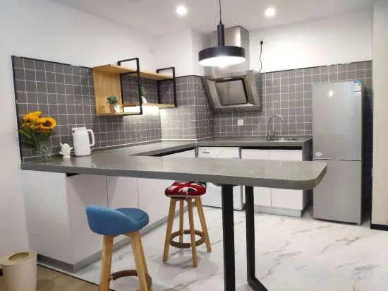 Shanghai Xiaomao Apartment — забронировать отель в Шанхае