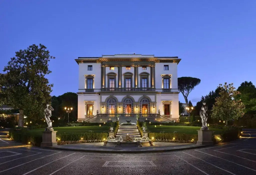 Цены на Villa Cora в Флоренции