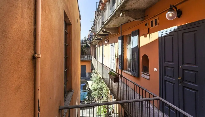Цены на Italianway Easy - Ripa Ticinese 17 A в Милане